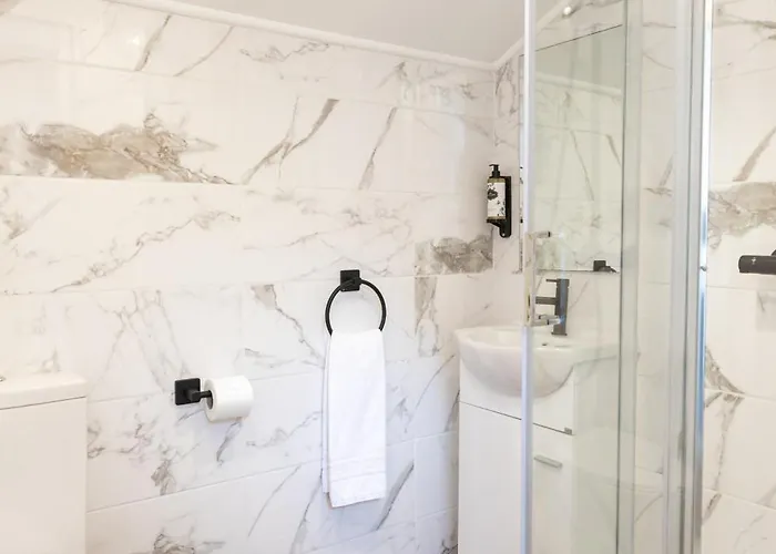 Hotel 85 & By Ridan 3*