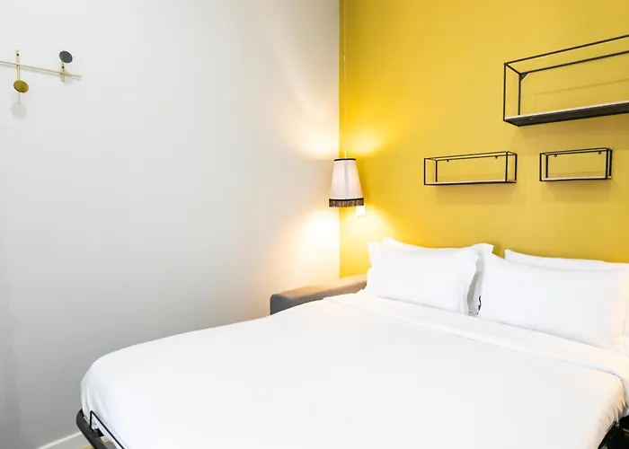 85 & By Ridan Lissabon