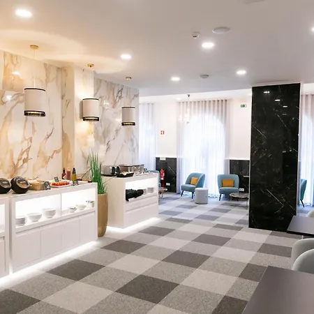 85 & By Ridan Lisbon