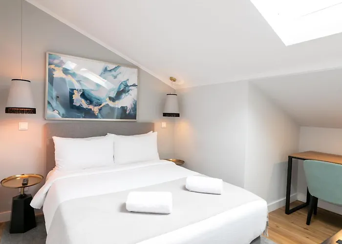 85 & By Ridan Lisboa